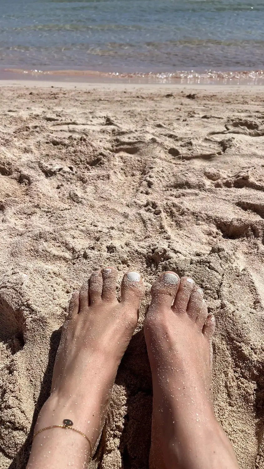 chaine de cheville à la plage