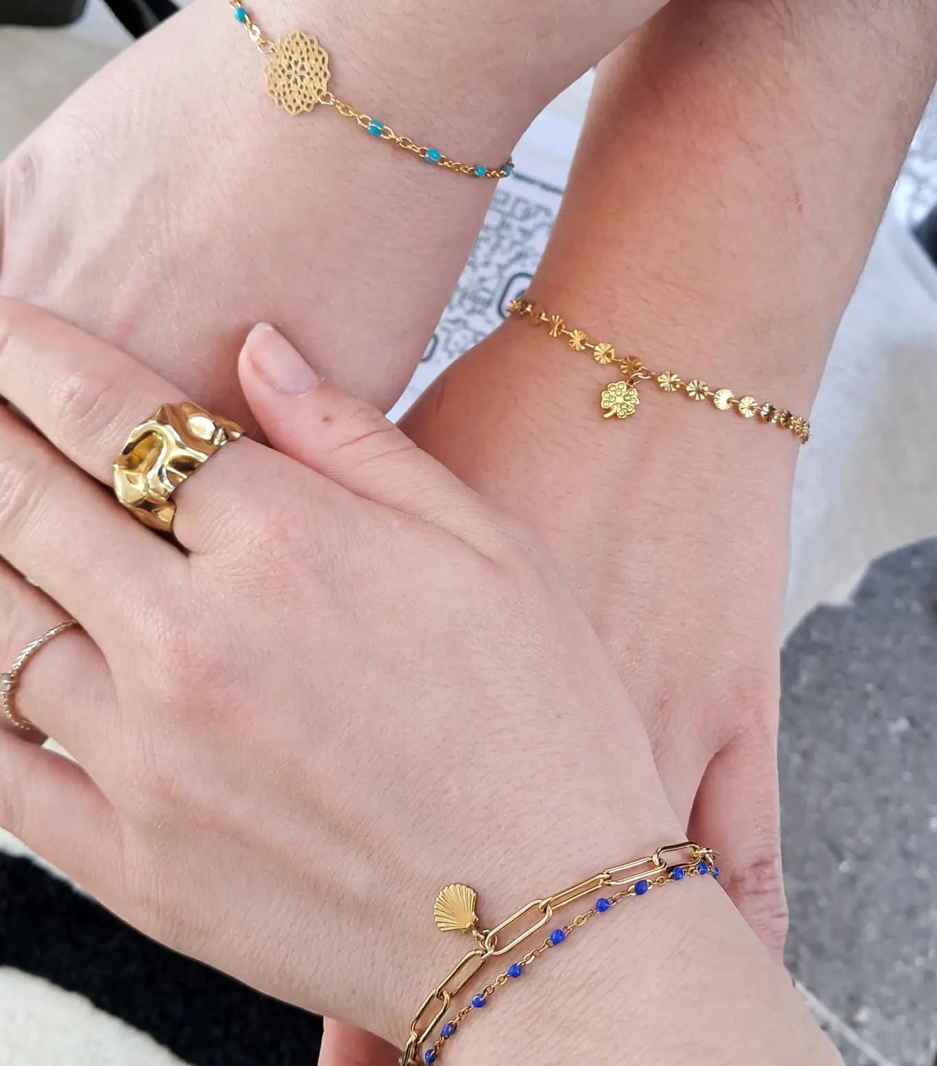 trois bracelets permanents pour 3 amies